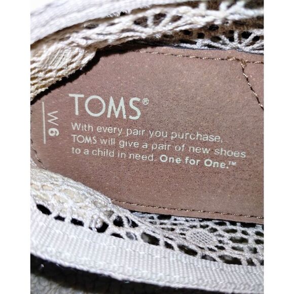 Women’s Toms Alpargata – Natural Moroccan Crochet (Size 6) - Picture 6 of 6